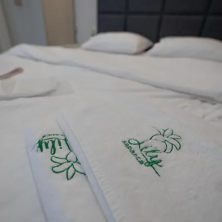 別荘 White Lily サカリヤ